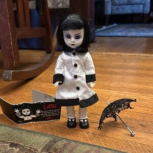Living Dead Dolls Lottie